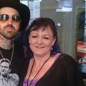 Meet your Posher, Connie